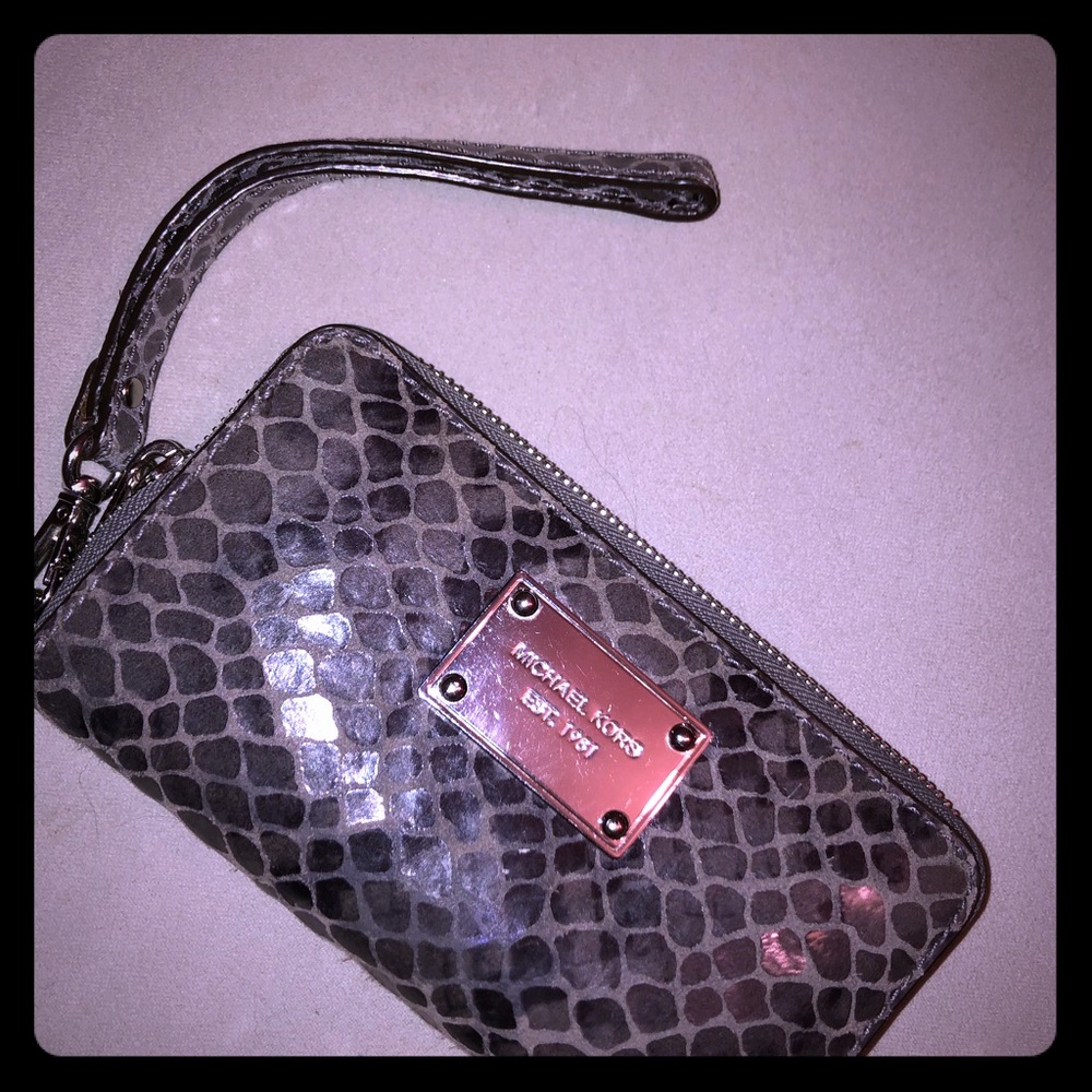 Micheal Kors wallet